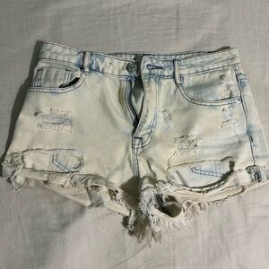 Jean shorts from forever 21, worn, decent condition. Size 25